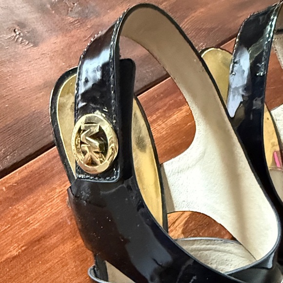 Michael Kors Black Women's Heels Open Toe Pumps Size 9 Easy Closure - Picture 2 of 6